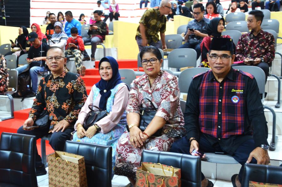 Sam Syaimun Hadiri Malam Puncak Festival Harmoni Budaya Nusantara di Gedung Rizani Asnawi